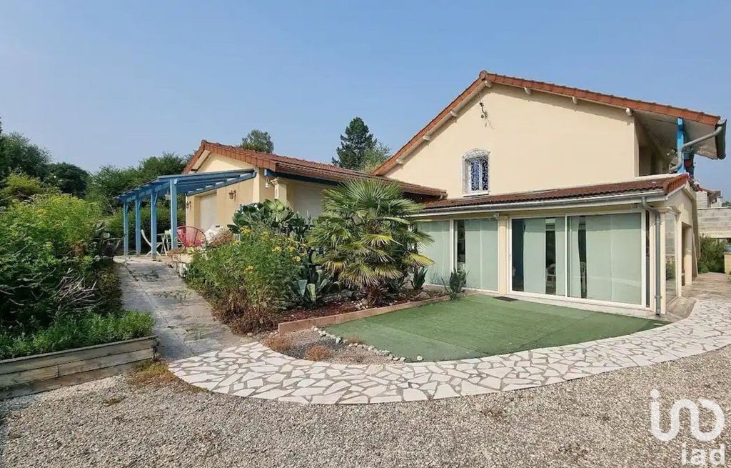 Achat maison à vendre 5 chambres 161 m² - Le Palais-sur-Vienne