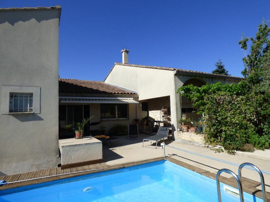 Achat maison à vendre 4 chambres 350 m² - Morières-lès-Avignon