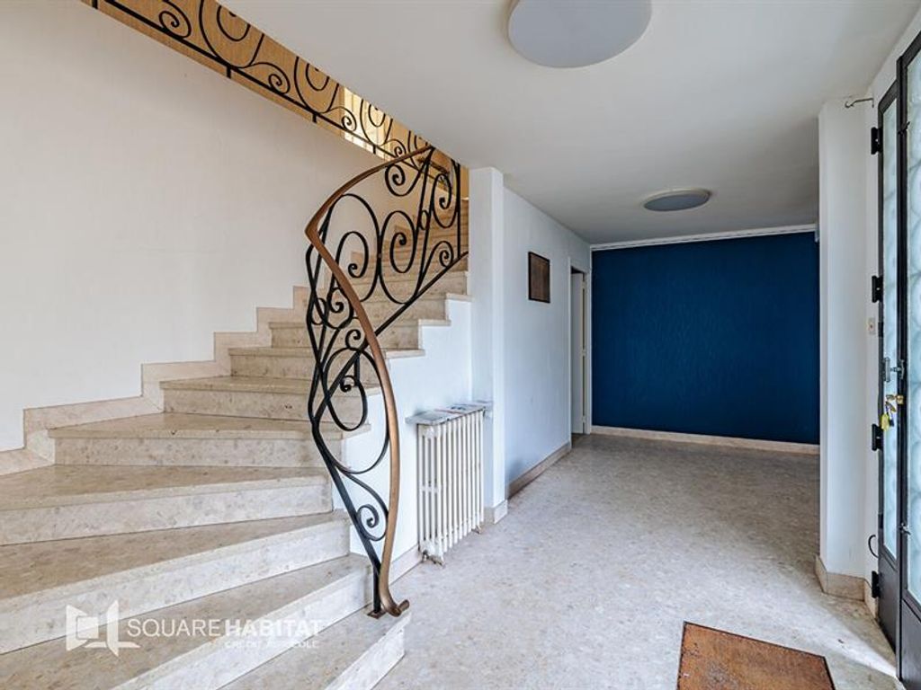 Achat maison à vendre 4 chambres 180 m² - La Roche-sur-Yon