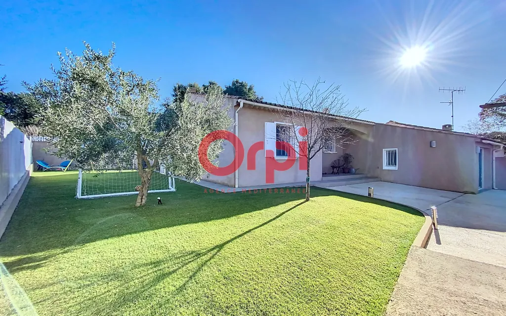 Achat maison à vendre 4 chambres 128 m² - Roquebrune-sur-Argens