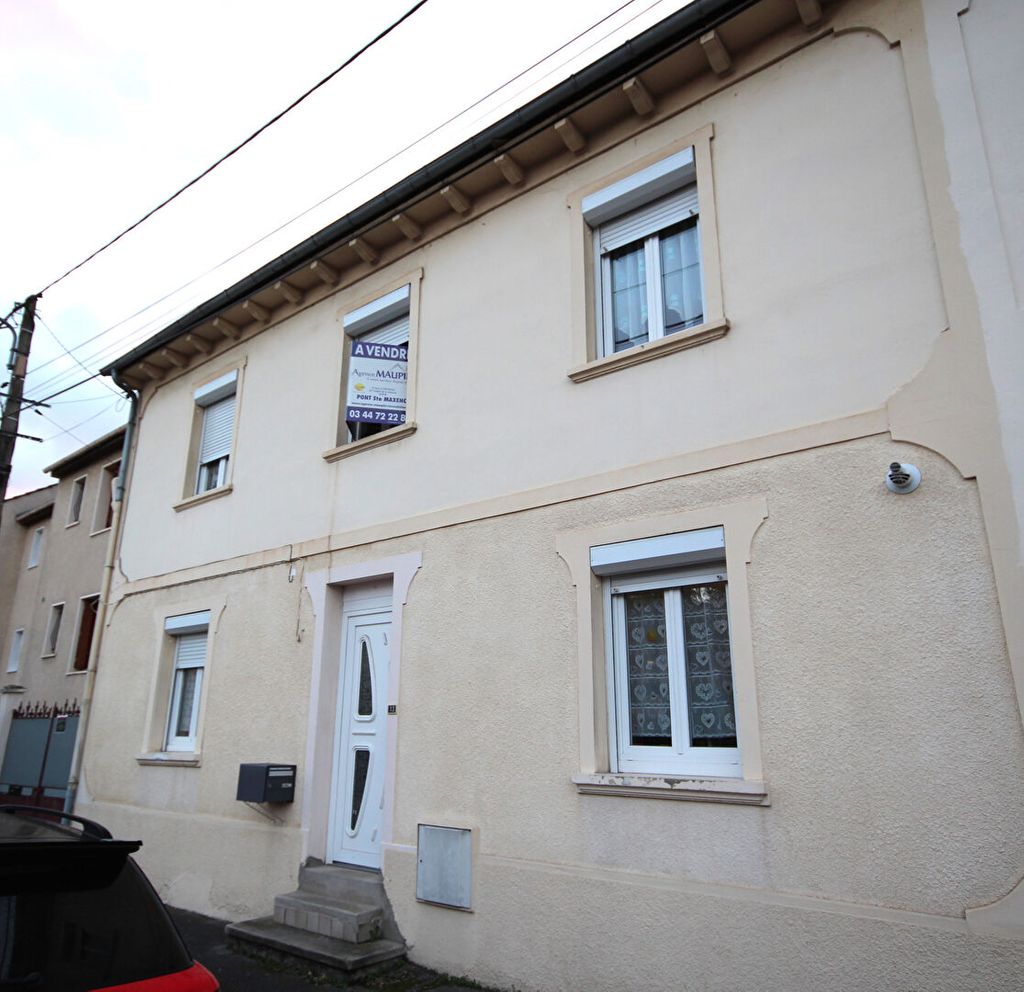 Achat maison à vendre 2 chambres 74 m² - Pont-Sainte-Maxence