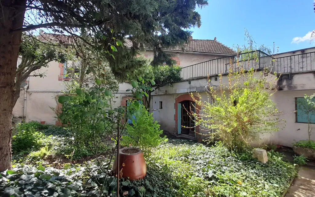 Achat maison à vendre 5 chambres 213 m² - Bourg-en-Bresse