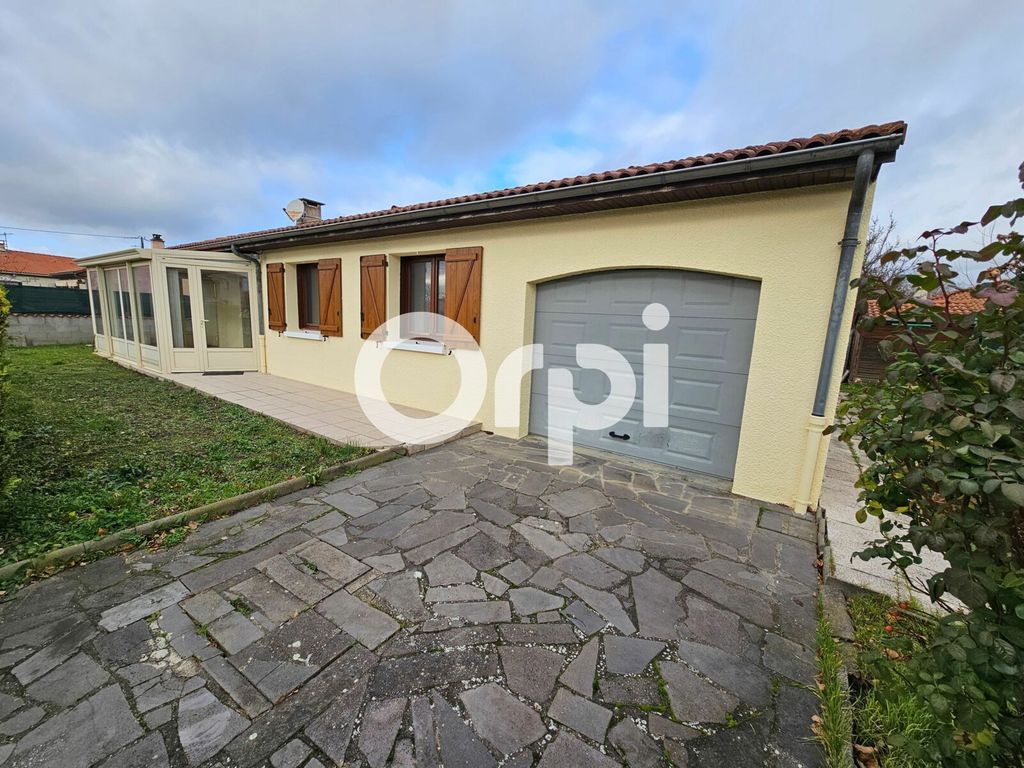 Achat maison à vendre 3 chambres 100 m² - Pont-du-Château