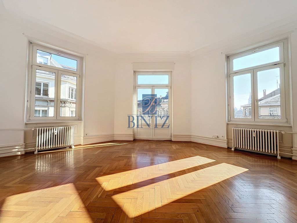 Achat appartement à vendre 8 pièces 221 m² - Strasbourg