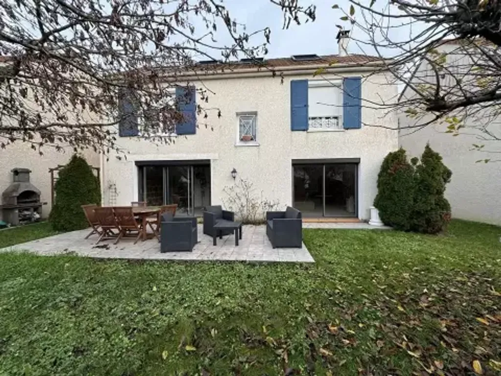 Achat maison à vendre 5 chambres 140 m² - Saint-Prix