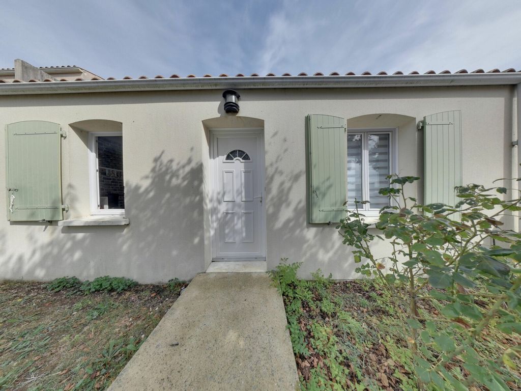Achat maison à vendre 3 chambres 71 m² - Dompierre-sur-Mer