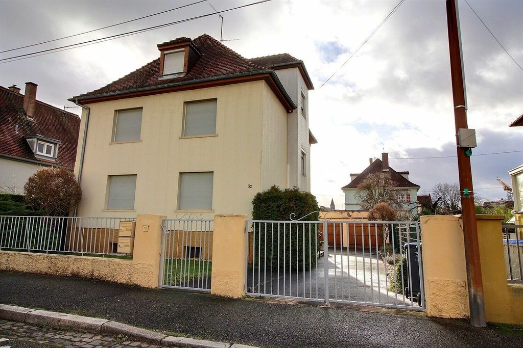 Achat maison à vendre 5 chambres 163 m² - Strasbourg