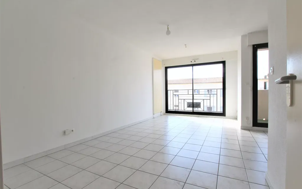 Achat appartement à vendre 3 pièces 65 m² - Lunel