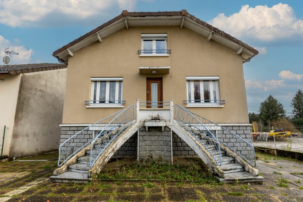 Achat maison à vendre 4 chambres 95 m² - Saint-Priest-Taurion