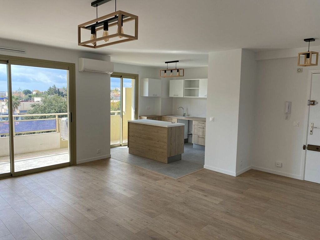 Achat appartement à vendre 4 pièces 80 m² - Cagnes-sur-Mer