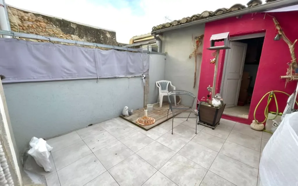 Achat appartement à vendre 2 pièces 48 m² - Vauvert