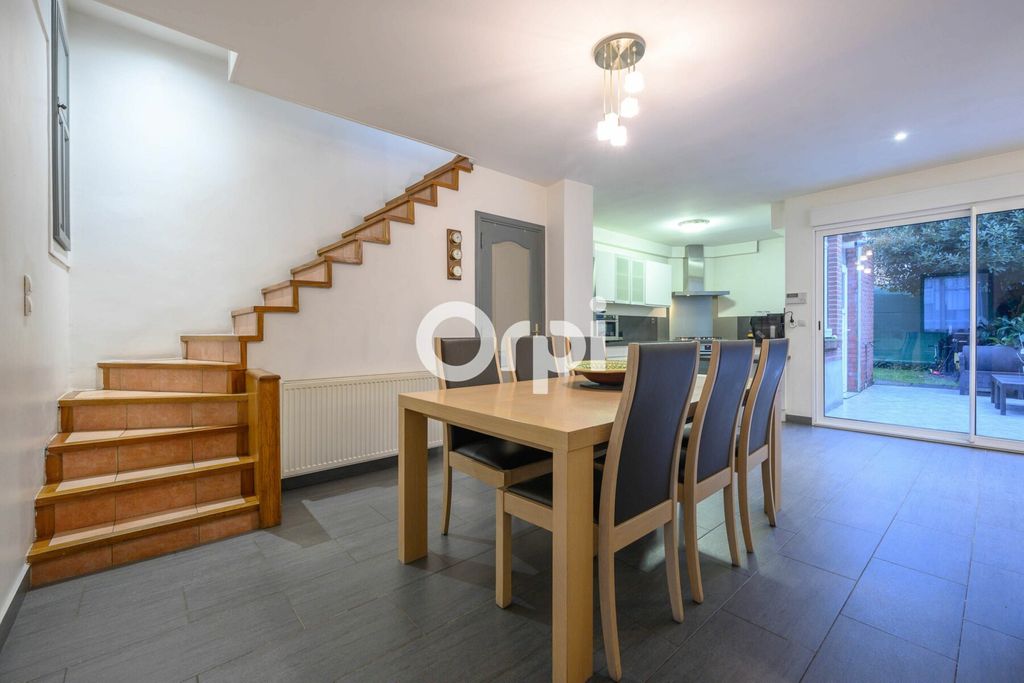 Achat maison à vendre 5 chambres 140 m² - Wattrelos