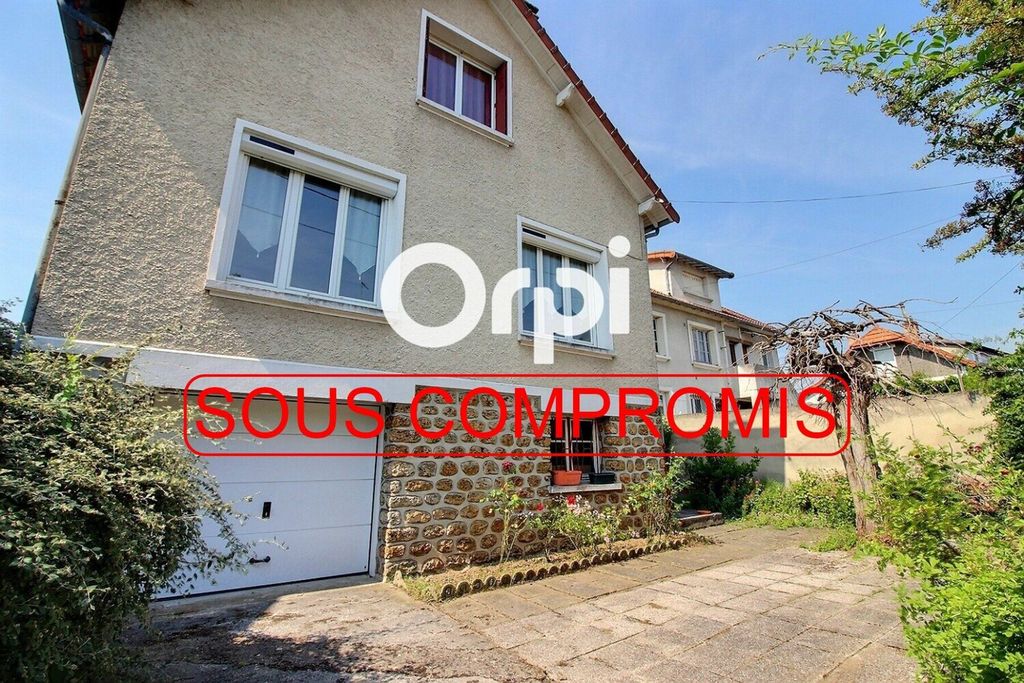 Achat maison à vendre 3 chambres 107 m² - Viry-Châtillon