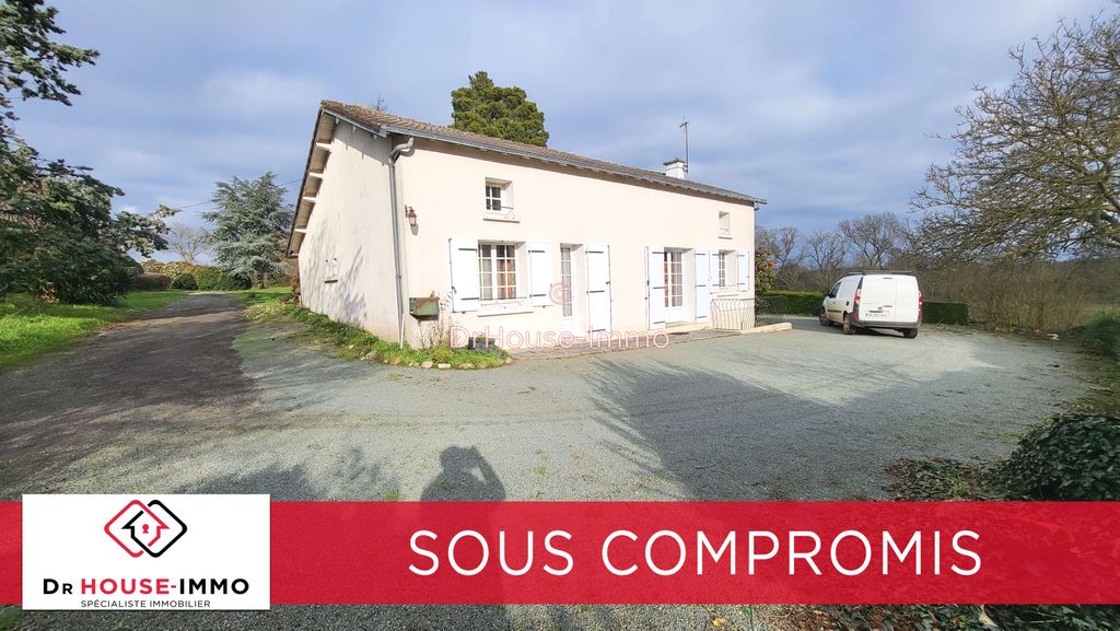 Achat maison à vendre 3 chambres 151 m² - Val-du-Layon