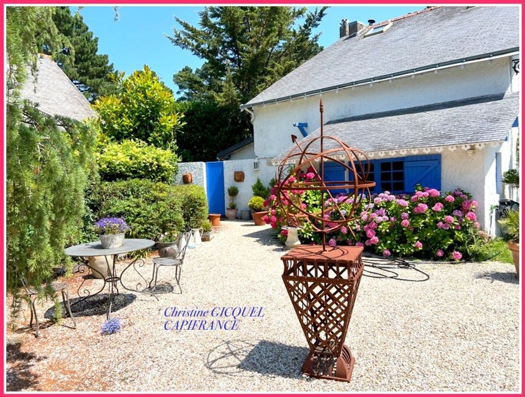 Achat maison à vendre 4 chambres 188 m² - Guérande