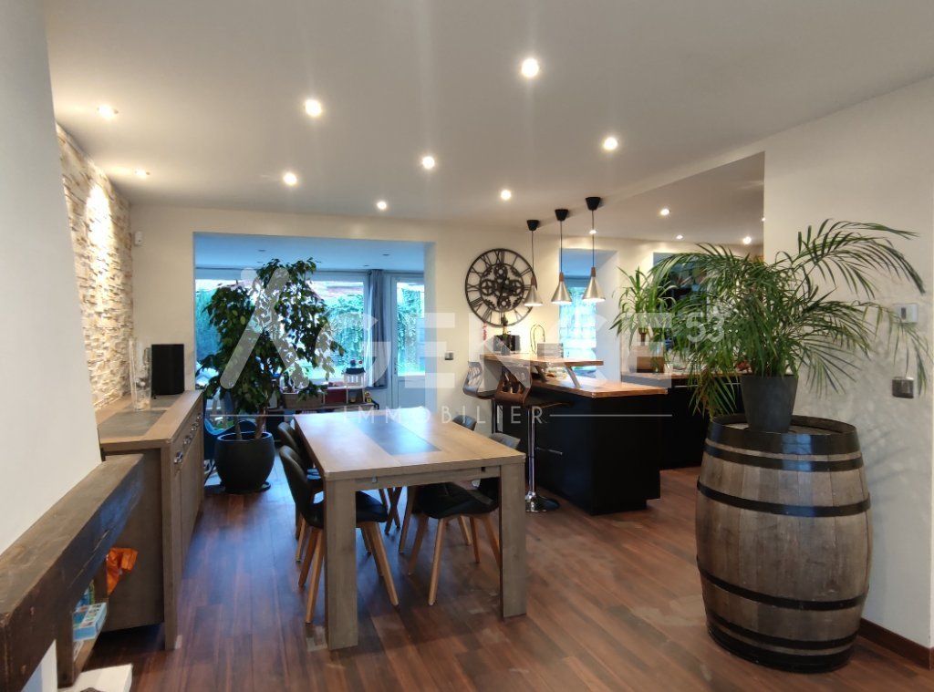 Achat maison à vendre 3 chambres 95 m² - Longuenesse