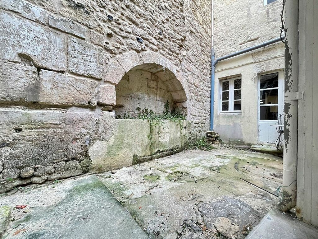 Achat maison à vendre 3 chambres 141 m² - Saintes