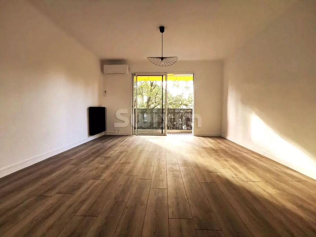 Achat appartement à vendre 3 pièces 68 m² - Saint-Raphaël