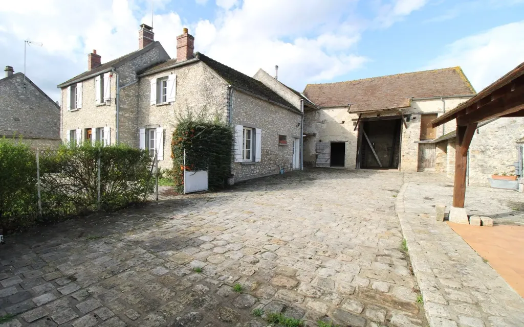 Achat maison à vendre 4 chambres 140 m² - Dannemois