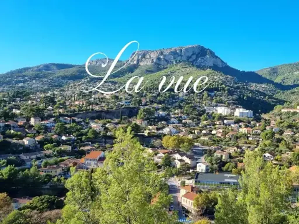 Achat appartement à vendre 4 pièces 69 m² - Toulon