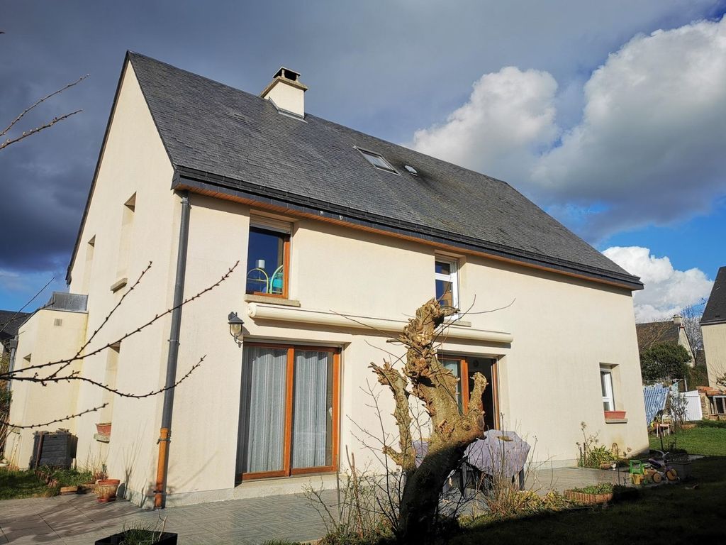 Achat maison à vendre 5 chambres 169 m² - Saint-Grégoire