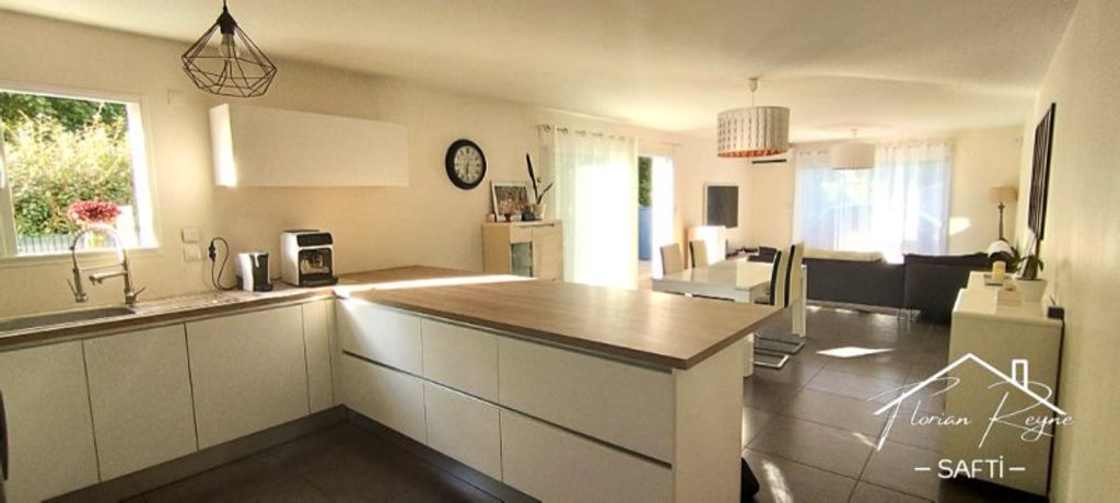 Achat maison à vendre 3 chambres 112 m² - Blanquefort