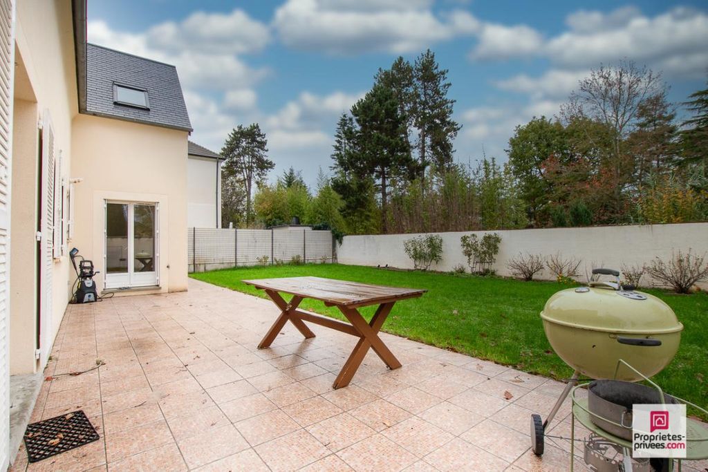 Achat maison à vendre 5 chambres 184 m² - Verneuil-sur-Seine