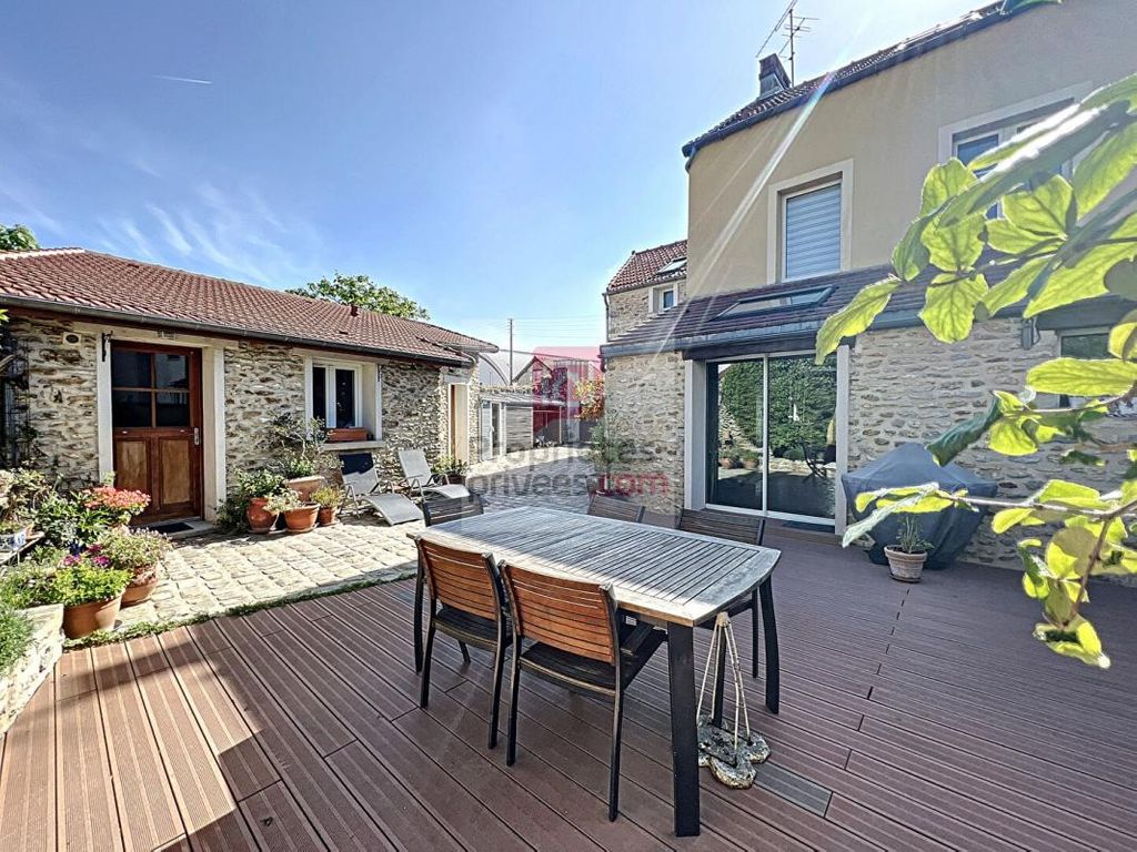 Achat maison à vendre 4 chambres 130 m² - Le Perray-en-Yvelines