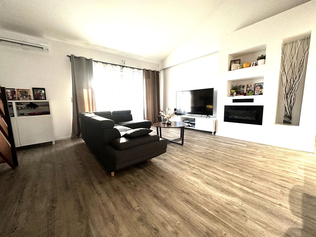 Achat appartement à vendre 6 pièces 112 m² - Martigues