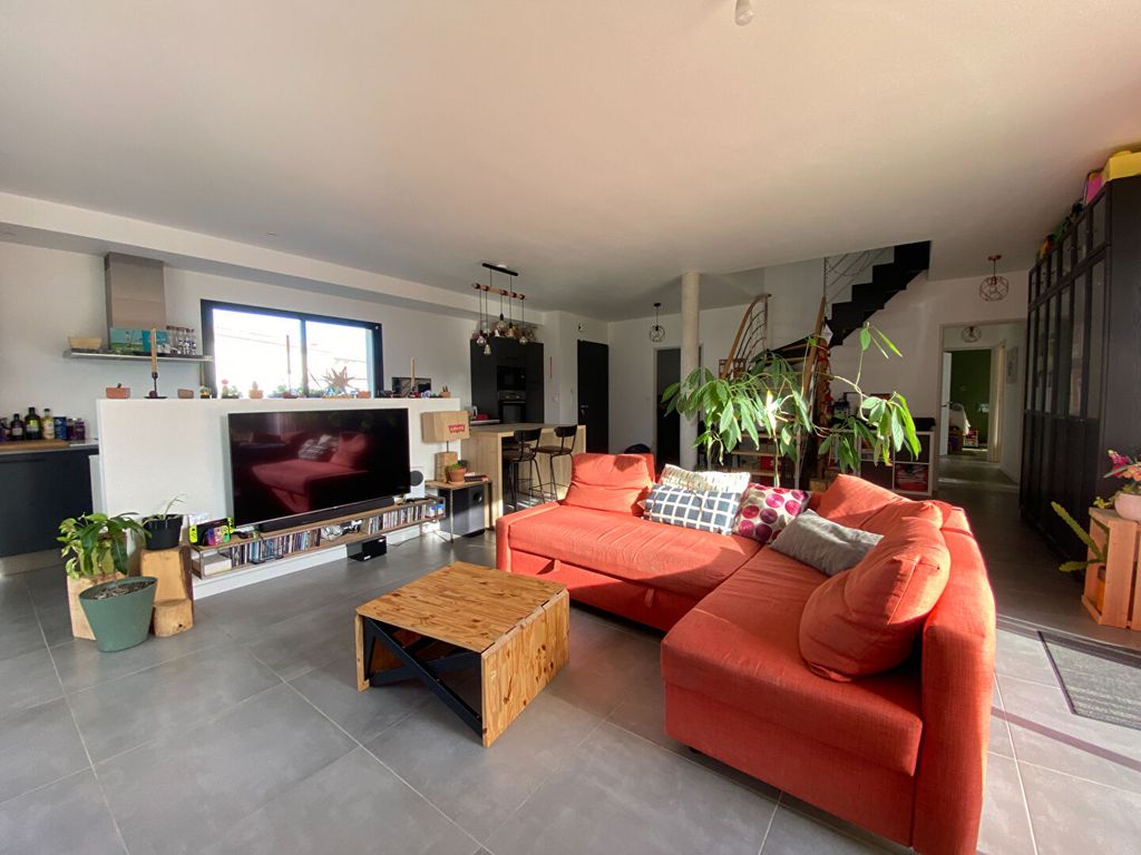 Achat maison à vendre 3 chambres 113 m² - Sainte-Eulalie