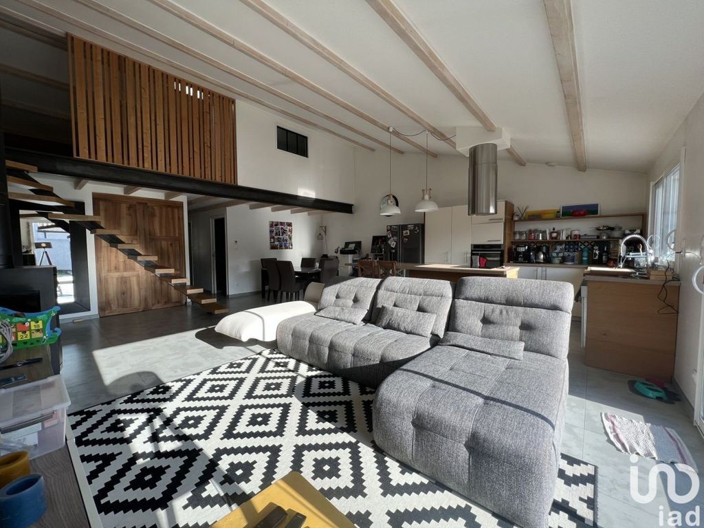 Achat maison à vendre 4 chambres 112 m² - Saint-Xandre
