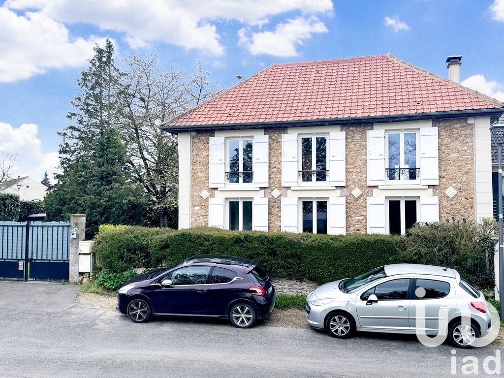 Achat maison à vendre 3 chambres 183 m² - Presles-en-Brie