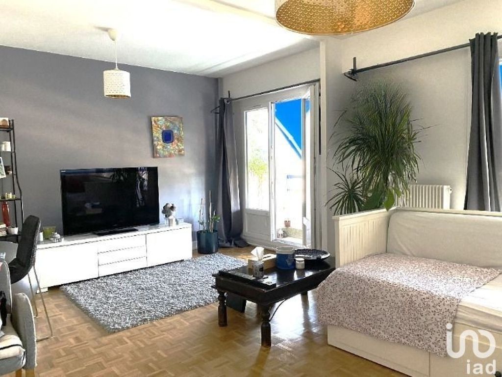 Achat appartement à vendre 3 pièces 75 m² - Caluire-et-Cuire