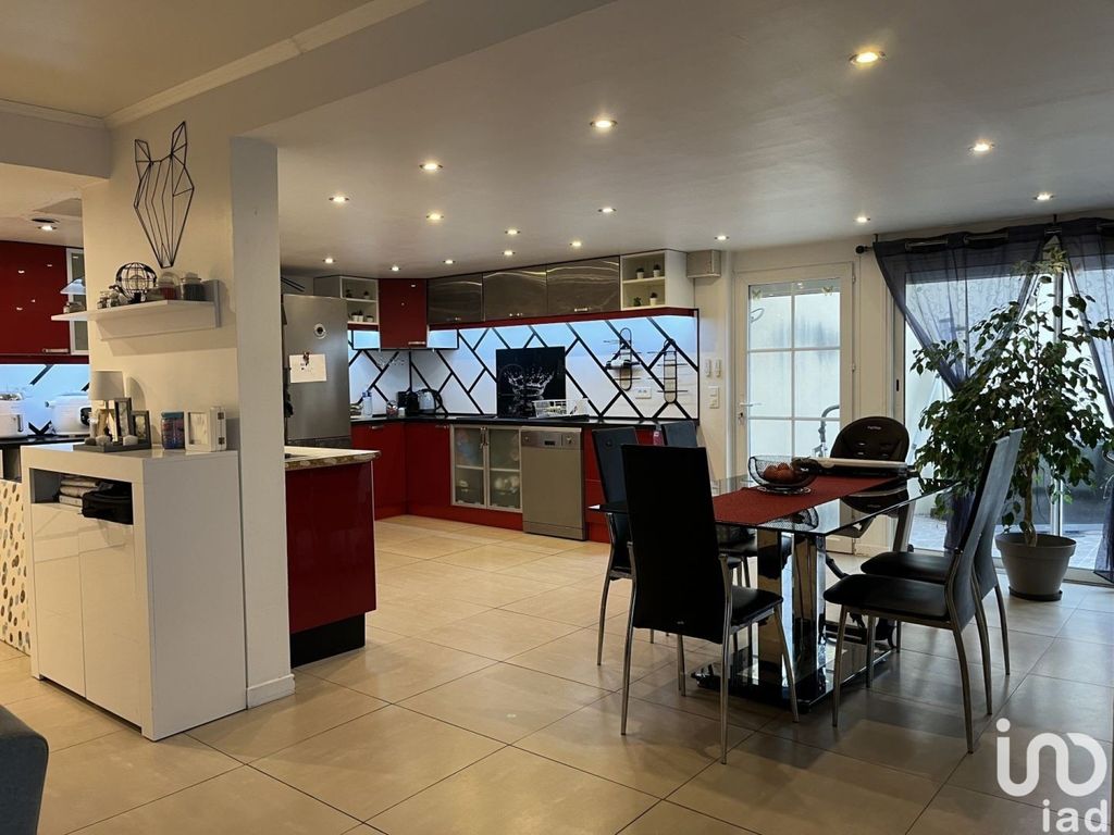 Achat appartement à vendre 4 pièces 98 m² - Chambly