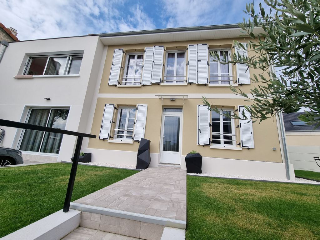 Achat maison à vendre 4 chambres 175 m² - Saint-Maur-des-Fossés