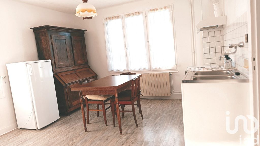 Achat maison à vendre 4 chambres 126 m² - Moyenvic