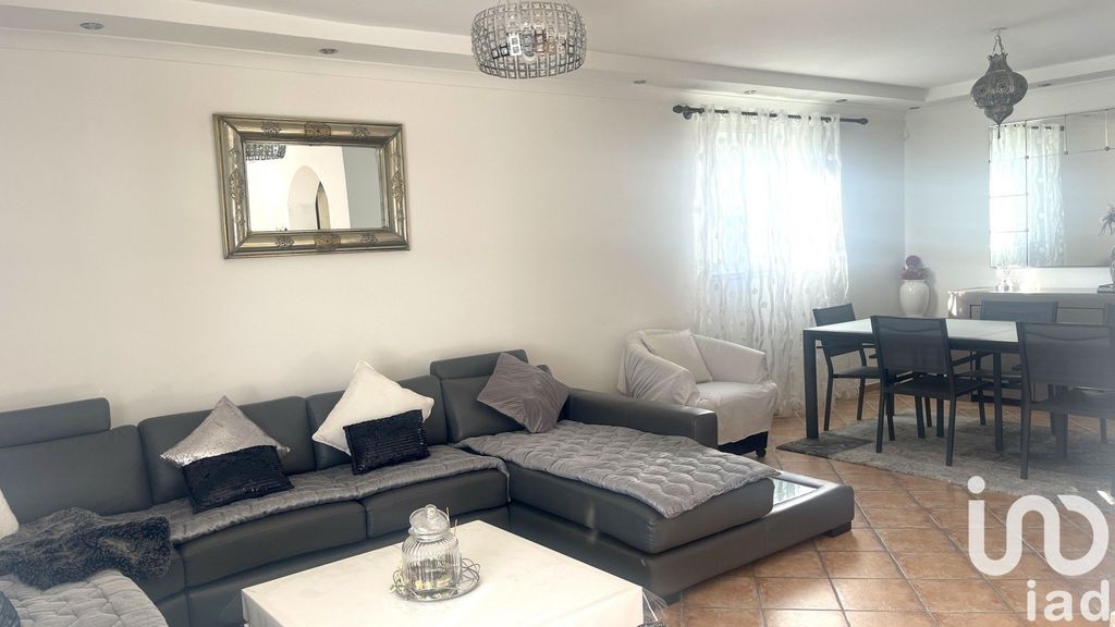 Achat maison à vendre 5 chambres 170 m² - Nîmes