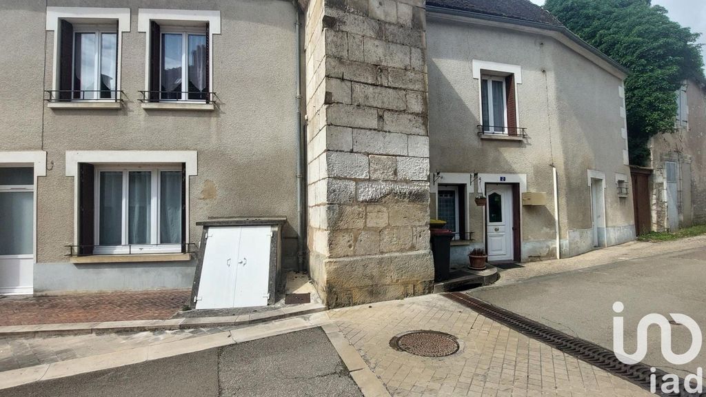 Achat maison à vendre 2 chambres 98 m² - Saint-Bris-le-Vineux