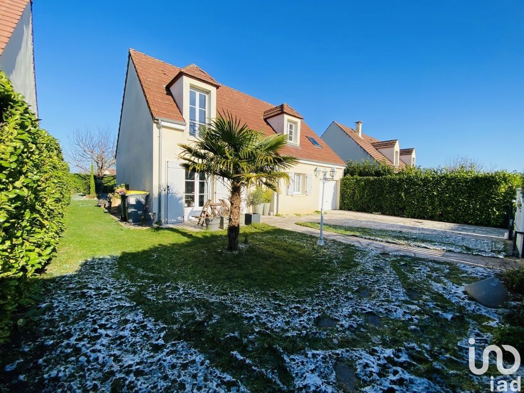 Achat maison à vendre 4 chambres 115 m² - Le Coudray-Montceaux