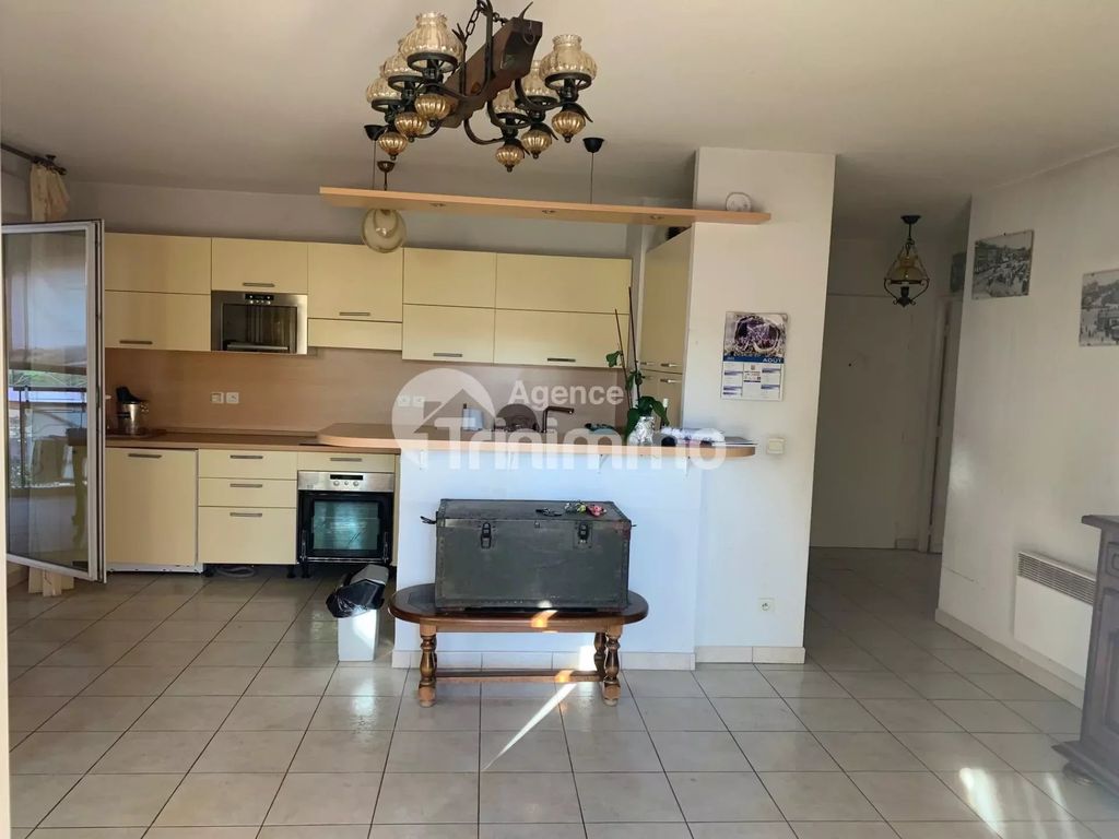 Achat appartement à vendre 3 pièces 68 m² - Saint-André-de-la-Roche