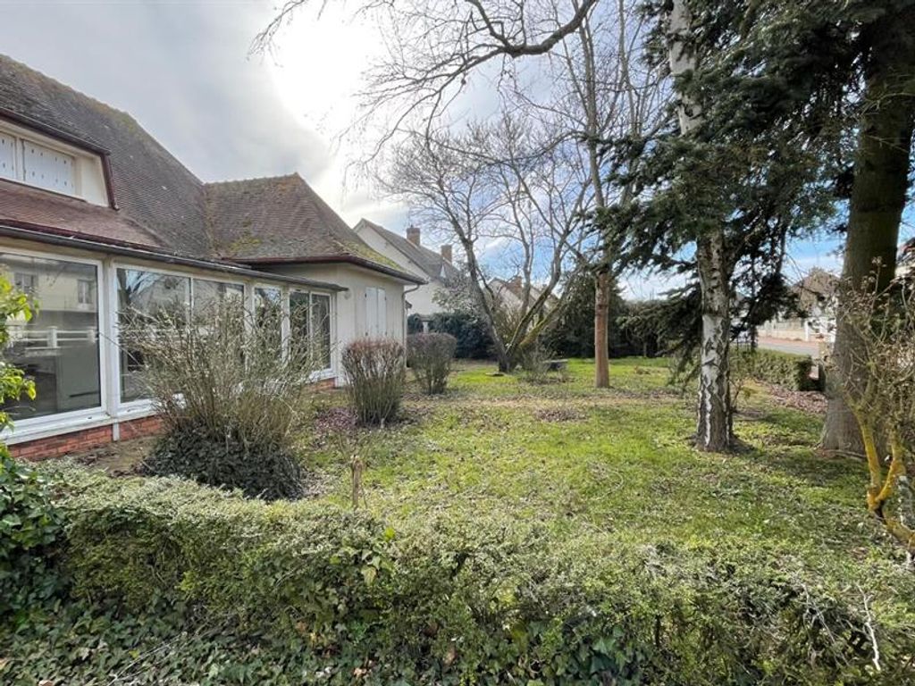 Achat maison à vendre 4 chambres 165 m² - Chartres