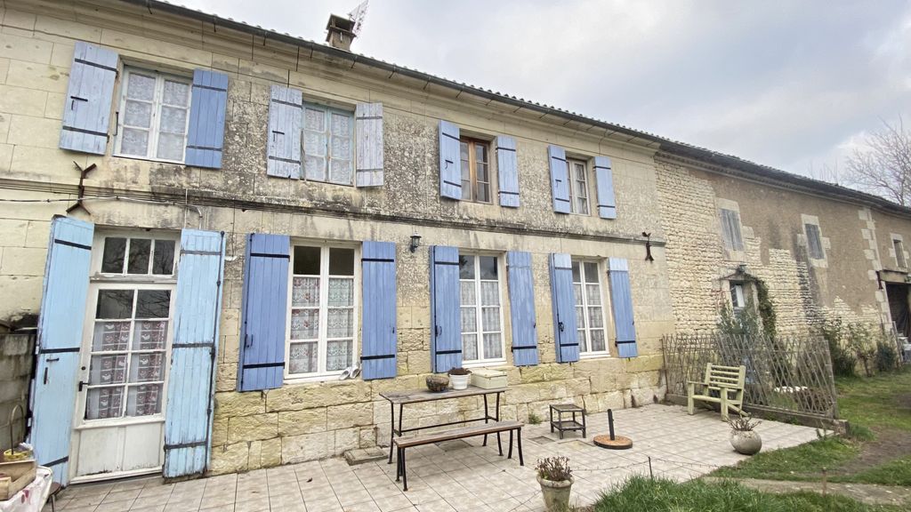 Achat maison à vendre 4 chambres 155 m² - Mortagne-sur-Gironde