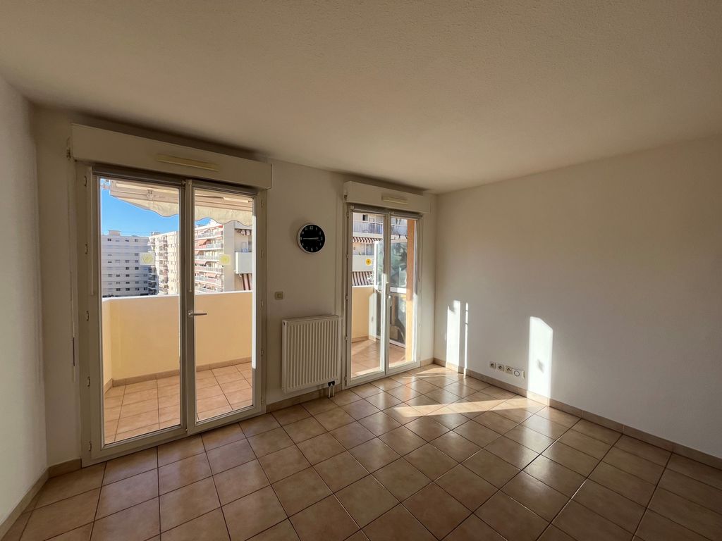 Achat appartement à vendre 3 pièces 62 m² - Nice