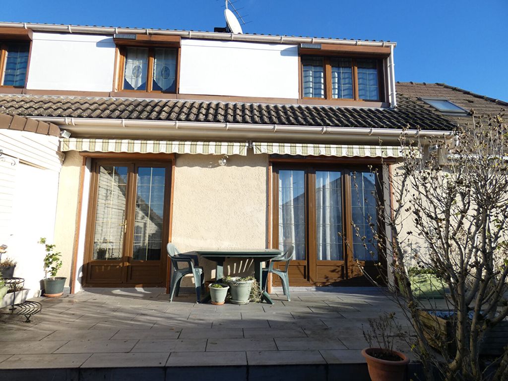 Achat maison à vendre 5 chambres 124 m² - Meulan-en-Yvelines