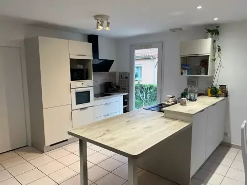 Achat maison à vendre 2 chambres 99 m² - Aureilhan