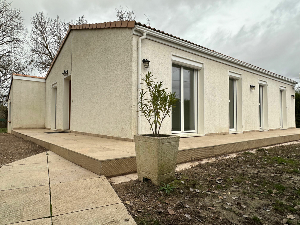 Achat maison à vendre 3 chambres 90 m² - Saint-Étienne-de-Tulmont