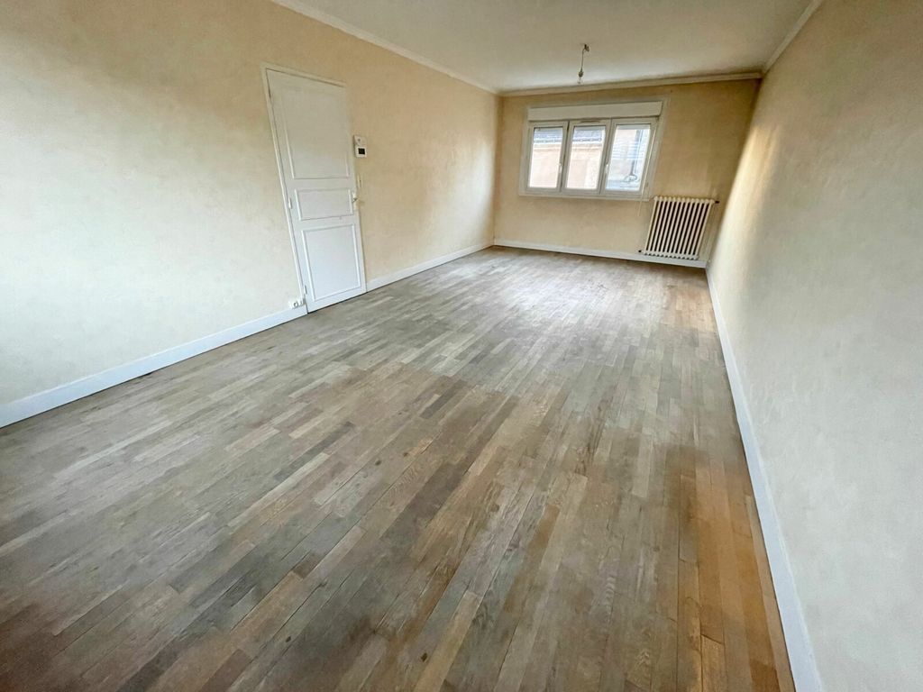 Achat maison à vendre 4 chambres 125 m² - Beaumont-sur-Sarthe