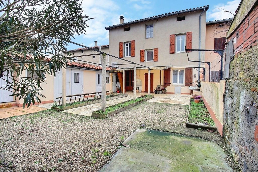 Achat maison à vendre 4 chambres 128 m² - Lavaur