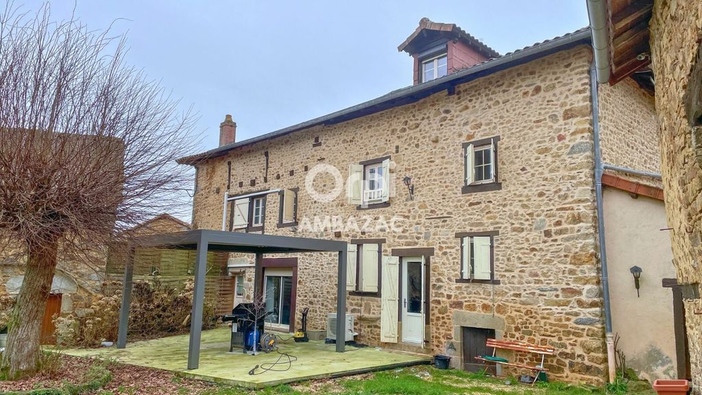 Achat maison à vendre 4 chambres 208 m² - Saint-Léonard-de-Noblat