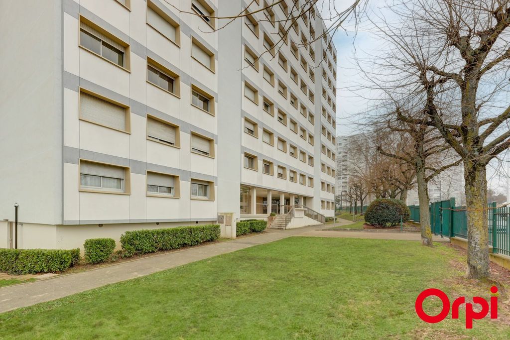 Achat appartement 4 pièce(s) Vénissieux